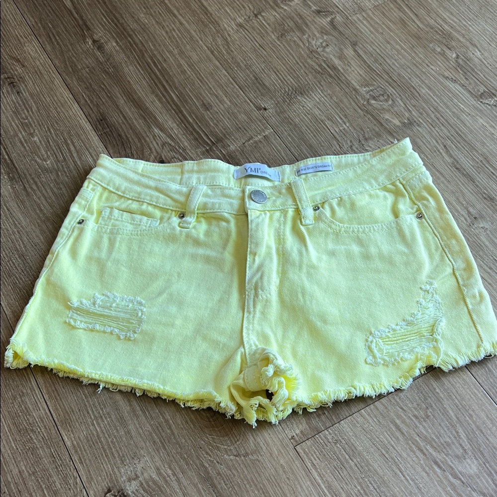 YMI chartreuse/yellow denim distressed shorts sz.5/27 like new